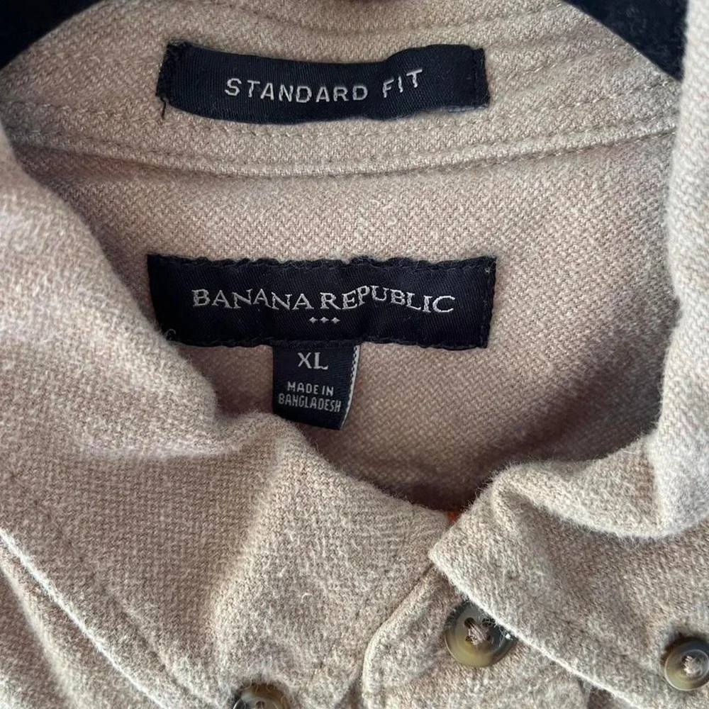 Banana Republic Tan Workwear Button Up Shirt XL
